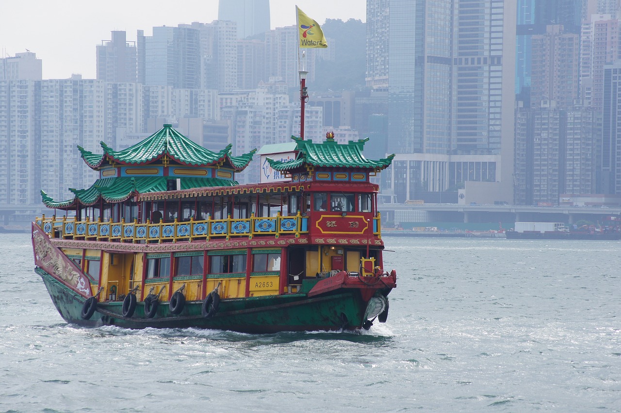 香港今天晚上开什么号中国航展举办历程回顾，共举办过几次航展？，中国航展举办历程回顾，香港今晚开什么号？共举办几次航展揭秘