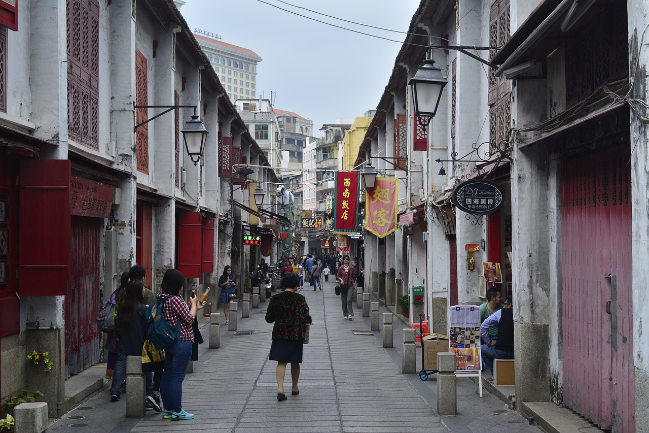 澳门历史开奖结果记录摊美食，一道独特的文化风景与味蕾盛宴，澳门历史开奖结果记录摊美食，独特文化风景与味蕾盛宴的交融