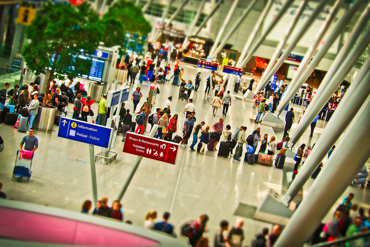 航空旅行安检流程详解，安检后是否直接前往登机口？