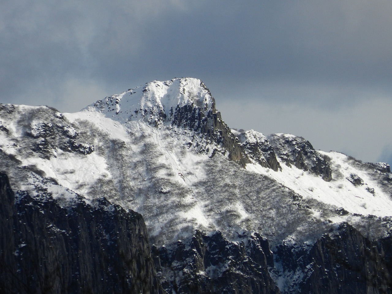 吉林山区雪景探秘，自然与季节的交织之旅